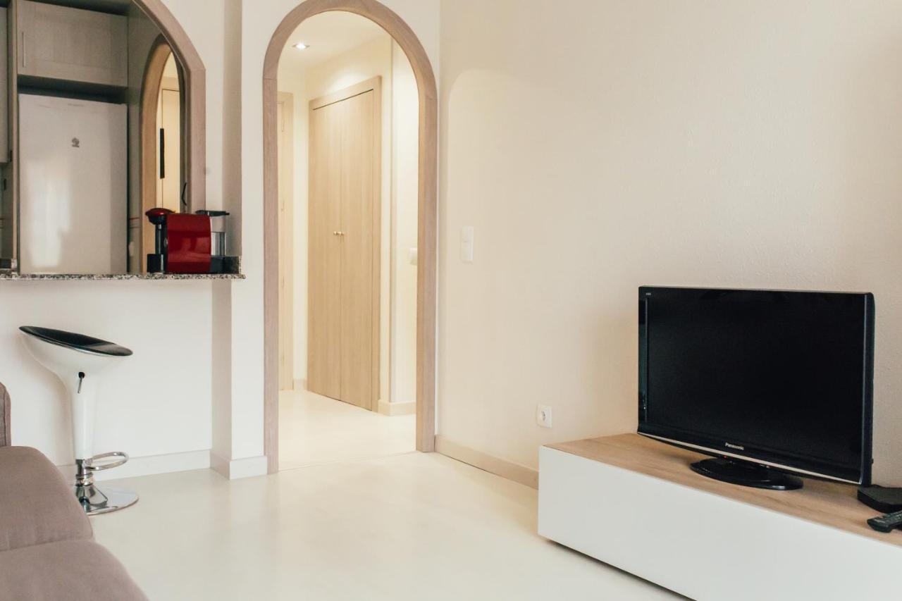 Cosy Apartment Салоу Екстер'єр фото