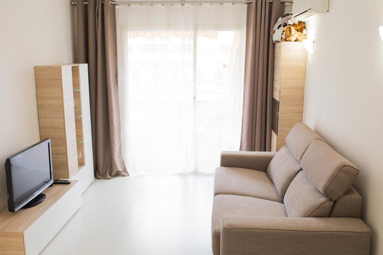 Cosy Apartment Салоу Екстер'єр фото
